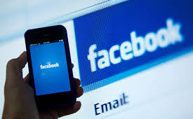 Khi tham gia Facebook thì một số thông tin của bạn được hiển thị như địa chỉ email, địa chỉ Facebook, ngày sinh nhật hoặc số điện thoại đăng ký... Nhưng nếu bạn không muốn hiển thị những thông tin này nữa, thì hoàn toàn có thể thay đổi được. Bài viết sau sẽ hướng dẫn các bạn cách thực hiện.